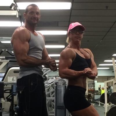 Profile Picture of Robin Lynn Hartman (@robinlynnmuscle) on Twitter