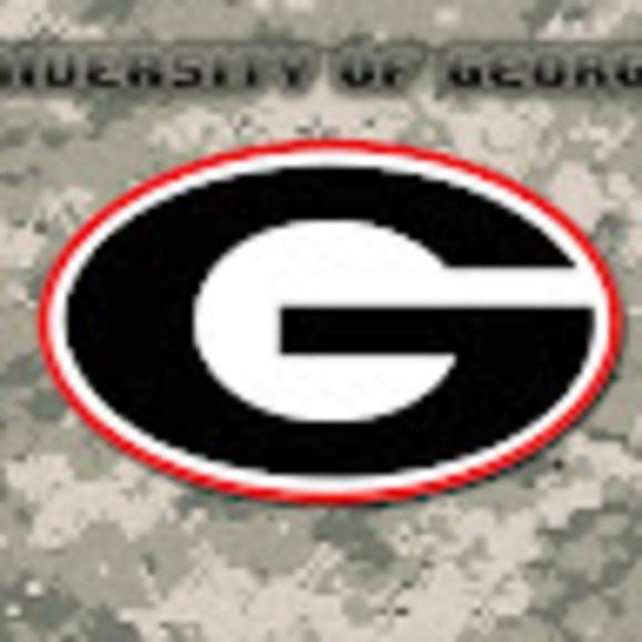 Profile Picture of Daniel Erazo-cordova (@kriserazo2305) on Poshmark