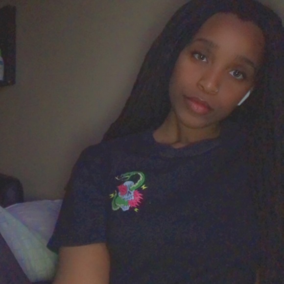 Jocelyn Daly - Poshmark Profile Picture of Jocelyn Daly (@joce_kartel) on Poshmark