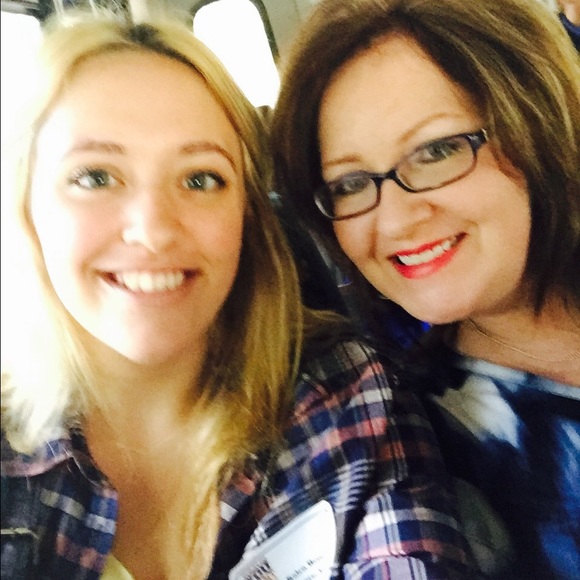 Profile Picture of Janet Hester (@jhestertx) on Poshmark