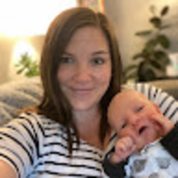 Profile Picture of Megan Hamp (@meganhamp) on Poshmark