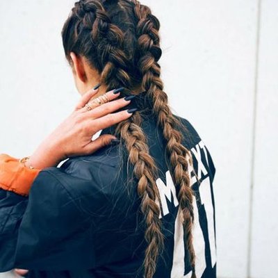 Profile Picture of Clara Burton (@BurtonClara2018) on Twitter