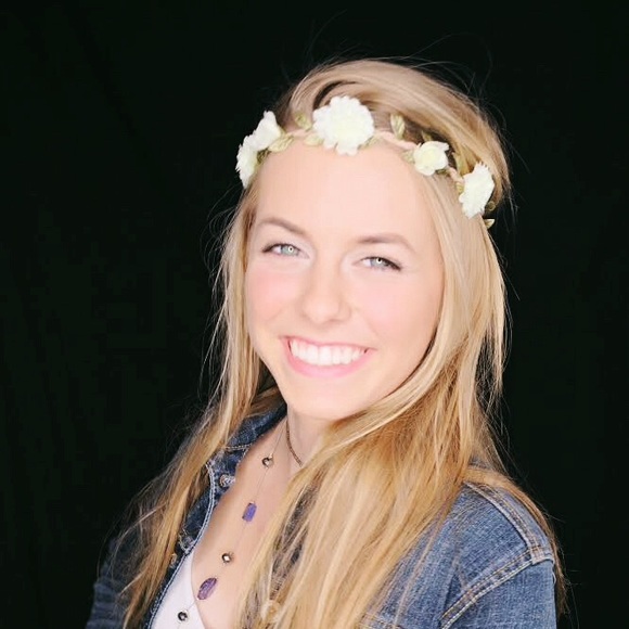 Profile Picture of Janine Heidorn (@j9_heidorn) on Poshmark