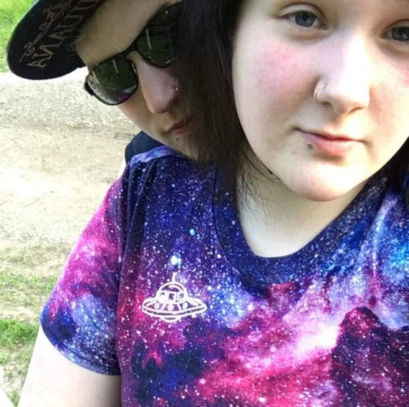 Profile Picture of Devin Gruling (@devingruling) on Poshmark