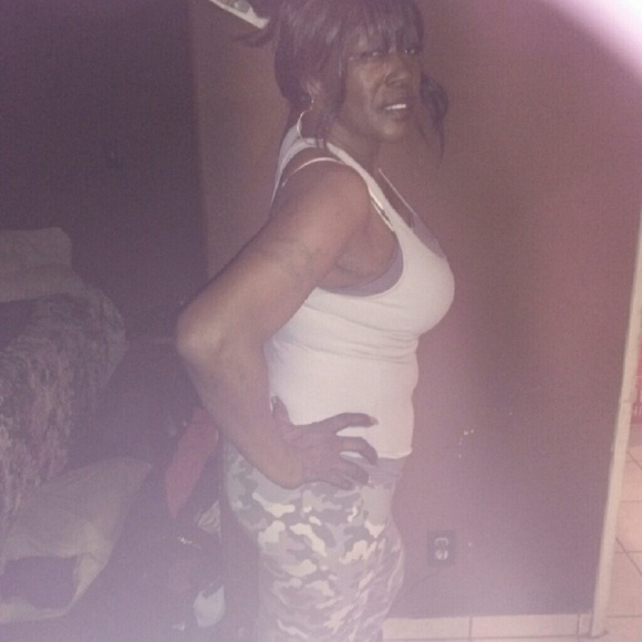 Profile Picture of Alice Thomas (@nanah58) on Poshmark