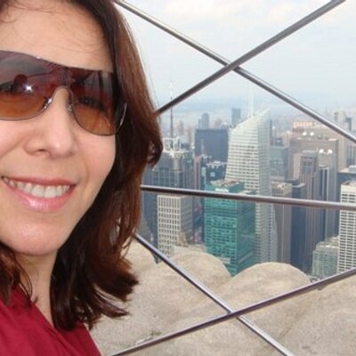 Profile Picture of Debora Fernandes (@Deby_Fernandes) on Twitter