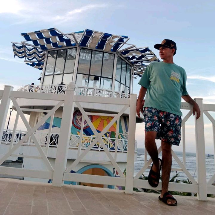 Profile Picture of leo pool (@leo.pool4) on Tiktok