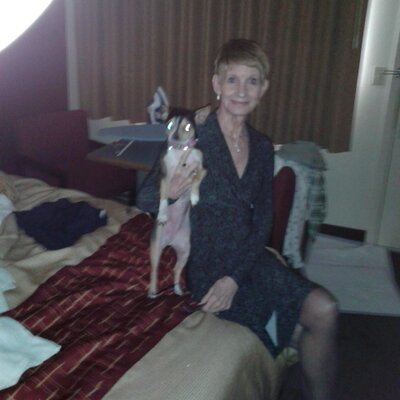Profile Picture of Margie Bates (@Moodysis) on Twitter