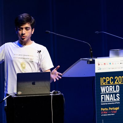 Profile Picture of AmirReza PourAkhavan (@AmirReza_PA) on Twitter