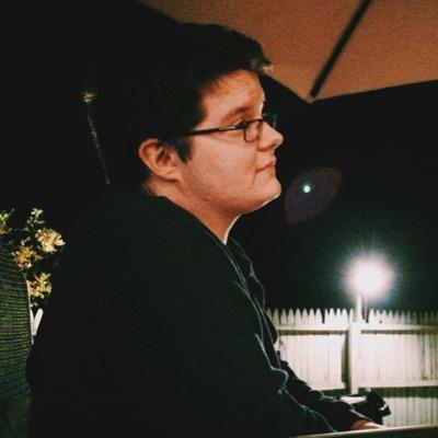 Profile Picture of Matt Hogue (@DasHooogue) on Twitter