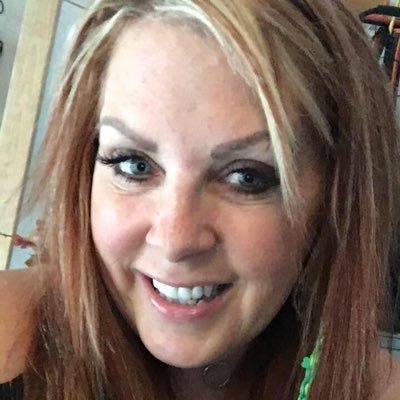 Profile Photo of Lisa Massello-Hodges (@LisaHodgesCox) on Twitter