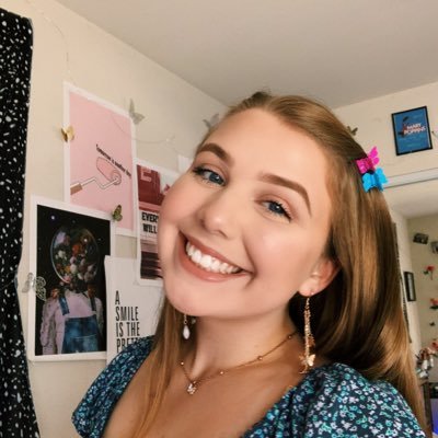 Profile Picture of Jill :) (@jilliansweeney_) on Twitter