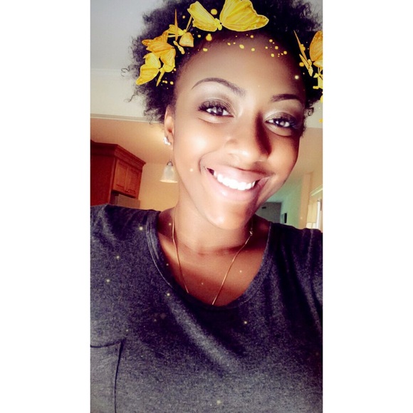 Profile Picture of Krystian Harston (@krystianharston) on Poshmark