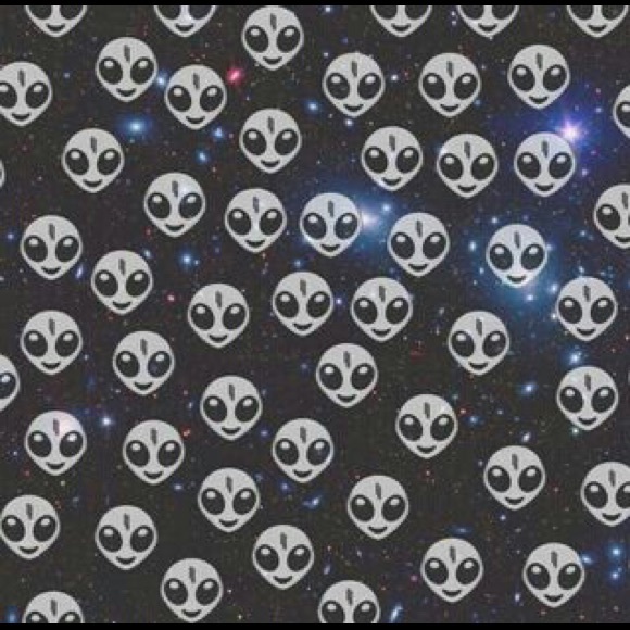 Profile Picture of Mallory Kosman (@xmallory_mariex) on Poshmark