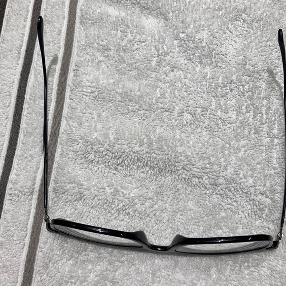 Profile Picture of Hj Hj (@hjadd) on Poshmark