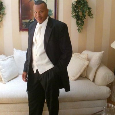 Profile Picture of Reginald T Wiggins (@28_wiggins) on Twitter