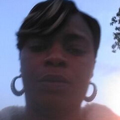 Profile Picture of Latasha Howard (@LatashaHoward19) on Twitter