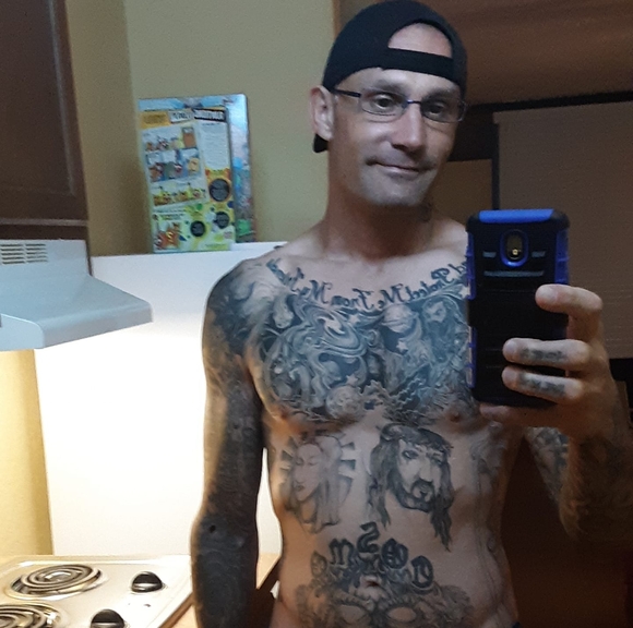 Profile Picture of John Coerper (@johncoerper) on Poshmark