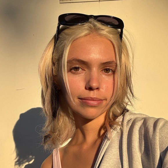 Profile Picture of Salem Ilese (@salemilese) on Poshmark