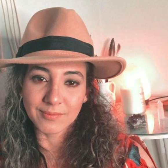 Aline Ruiz - Poshmark Profile Picture of Aline Ruiz (@alinerroberta) on Poshmark