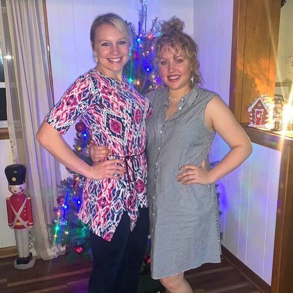 Profile Picture of Alyssa Henretty (@alyssahenretty) on Poshmark