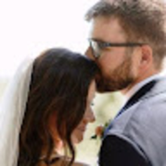 Profile Picture of Jared Abell (@jaredpabell) on Poshmark