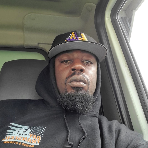 Profile Picture of Nidlek Rekab (@keldinlamar) on Poshmark