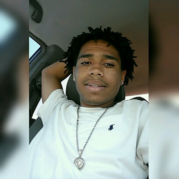 Profile Picture of Robert Jackson (@cuncho_pedro) on Poshmark