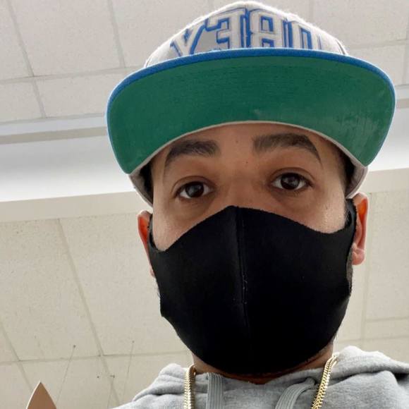 Profile Picture of Juan Collazo (@juan_collazo) on Poshmark