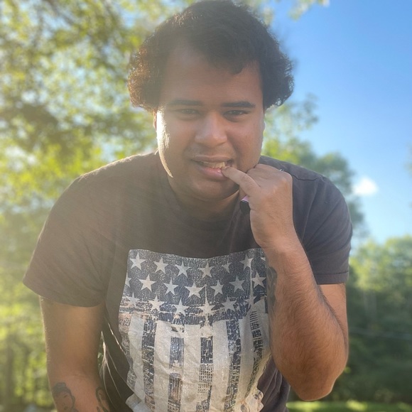 Profile Picture of Manny Rosa (@pacmantwotimes) on Poshmark