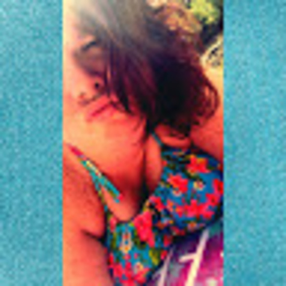 Profile Picture of Nadine Byler (@nhbyler12) on Poshmark