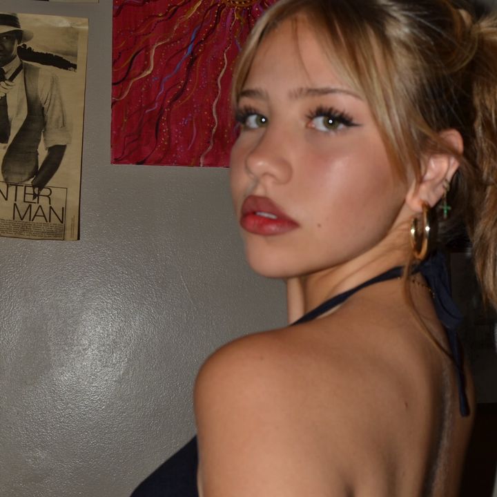 Profile Picture of mia (@mialarsonn_) on Tiktok