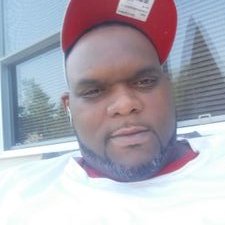 Profile Picture of Steven Riles (@riles_steven) on Twitter