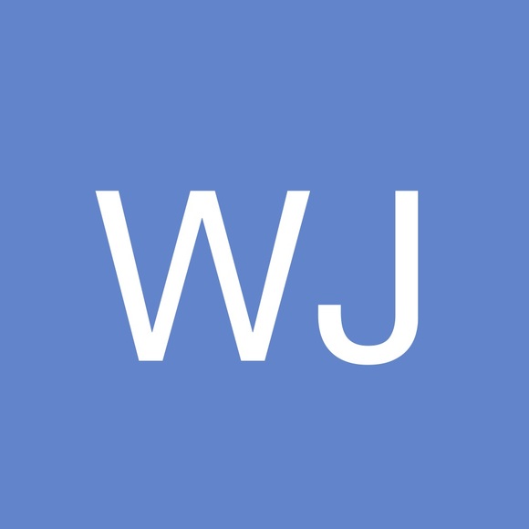 Profile Picture of Weiwei Jiang (@a398658851) on Poshmark