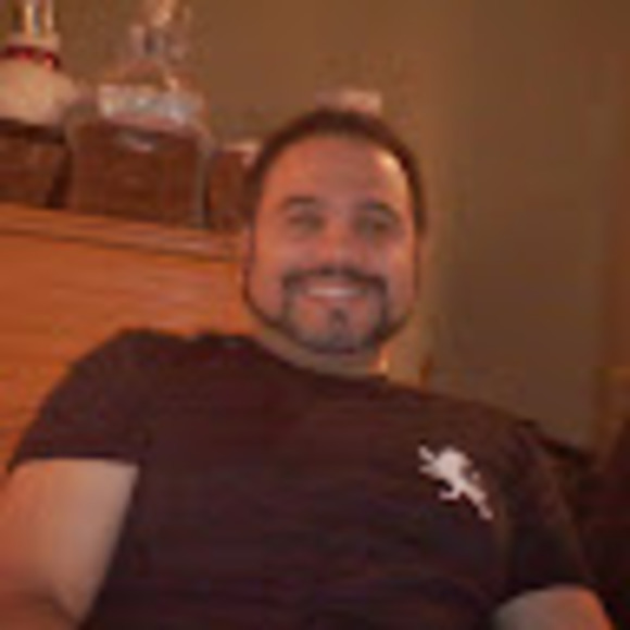 Profile Picture of David Ormsby (@dsormsby2014) on Poshmark