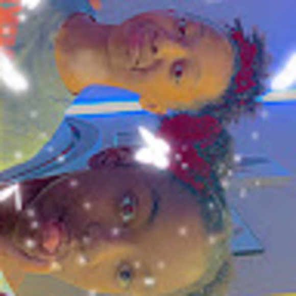 Profile Picture of Xiaoyang (@alanathomas225) on Poshmark