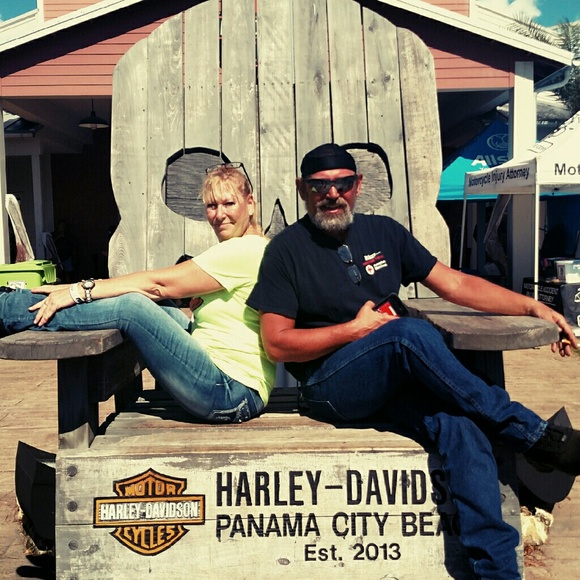 Kathy Ortman - Poshmark Profile Picture of Kathy Ortman (@perdidokat) on Poshmark