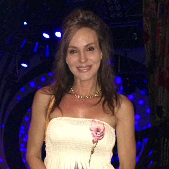 Profile Picture of Kristine Termini (@lvlady99) on Poshmark