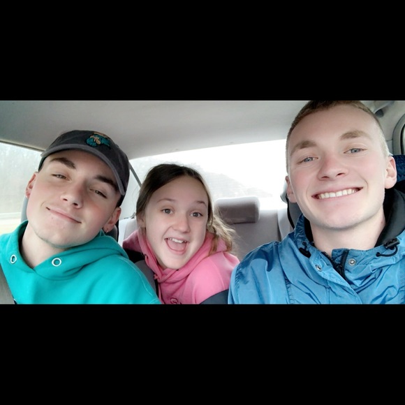 Profile Picture of Madison Wickham (@m_wickham) on Poshmark