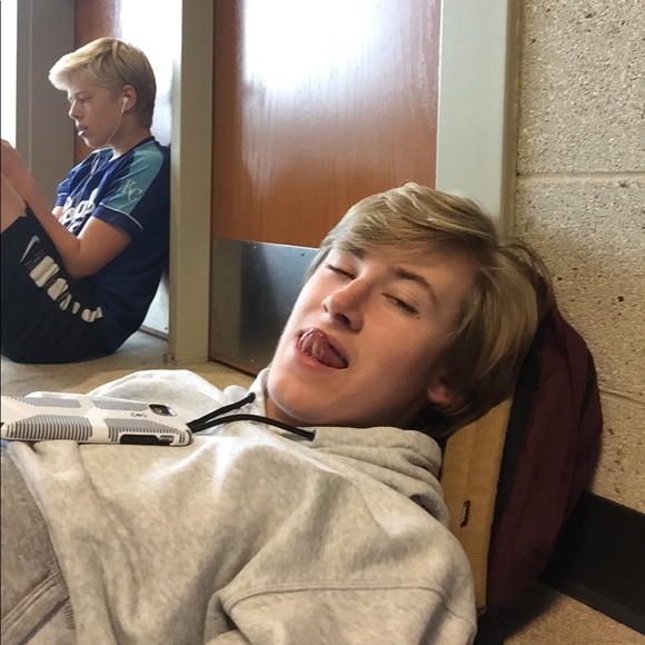 Chase Bloyd - Poshmark Profile Picture of Chase Bloyd (@chasebloyd) on Poshmark