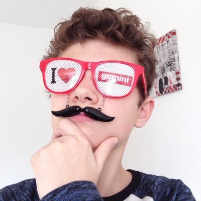 Profile Picture of Mony Sam (@Samstyle19) on Twitter