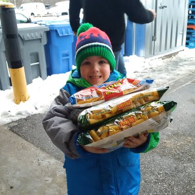 Profile Picture of Chads Food Drive (@ChadCardwellFD) on Twitter