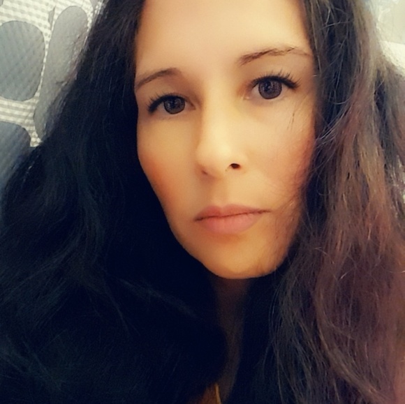 Profile Picture of Kimberly Bailey (@icekween15) on Poshmark