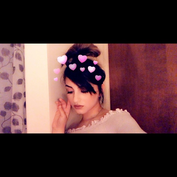 Profile Picture of Soledad Fernandez (@soledad_77) on Poshmark