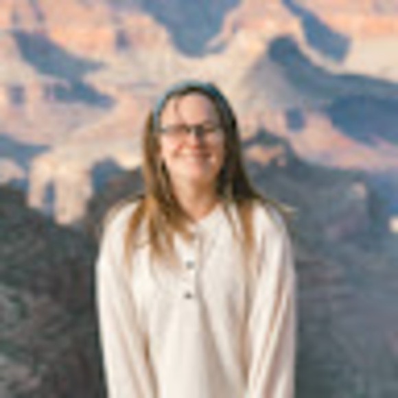 Profile Picture of Carly Hessler (@babyycarl) on Poshmark