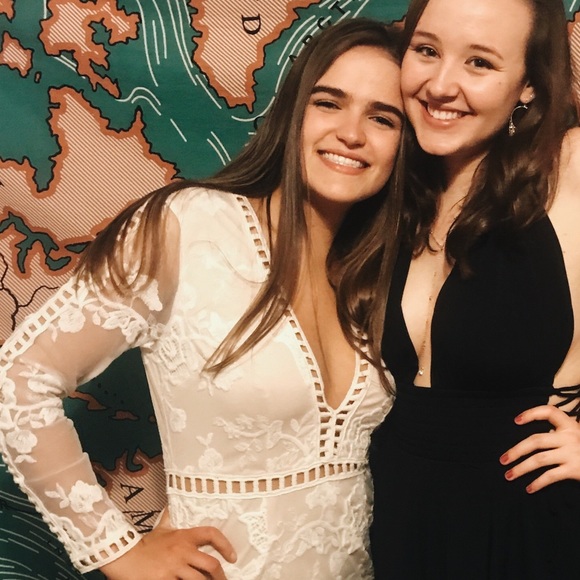 Profile Picture of Allison Labine (@alabine4) on Poshmark