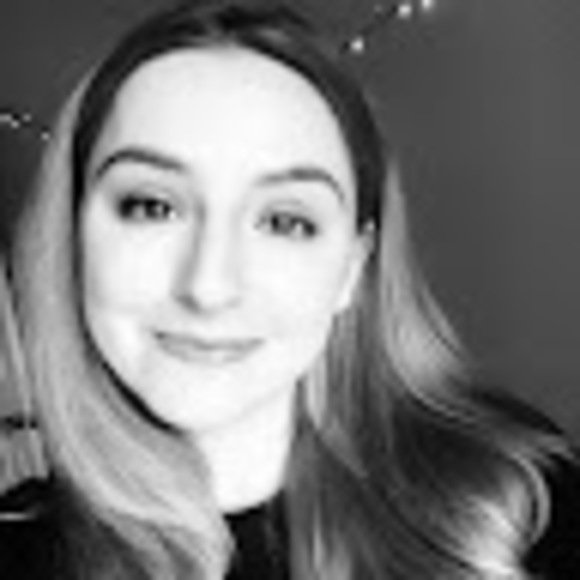 Irina Onisko - Poshmark Profile Picture of Irina Onisko (@4eversillygoose) on Poshmark