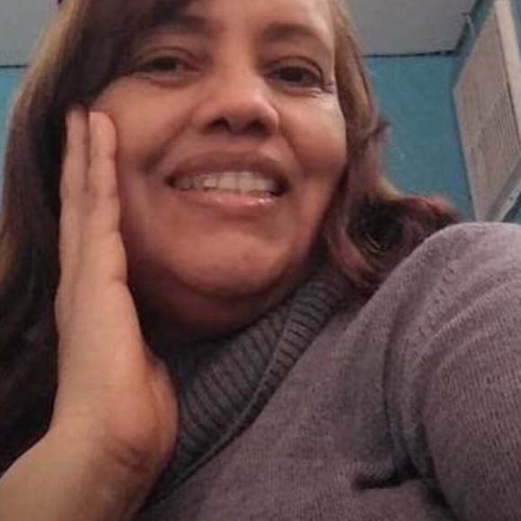 Profile Picture of Yaky Jimenes (@yakyjimenes) on Poshmark