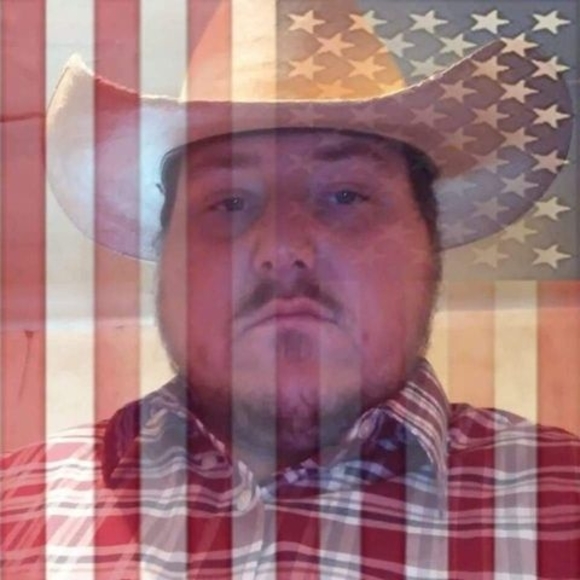 Profile Picture of Joseph Gardner (@jogardner8469) on Poshmark