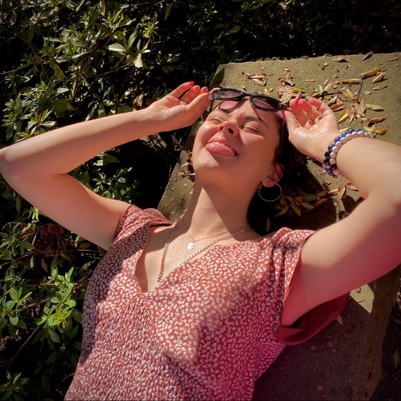 Profile Picture of Penelope Bewick (@penelope_bewick) on Poshmark